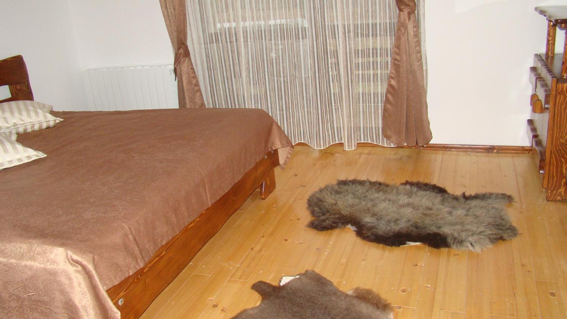 Cabana Barlogul Lupilor Villa Berevoesti Eksteriør bilde