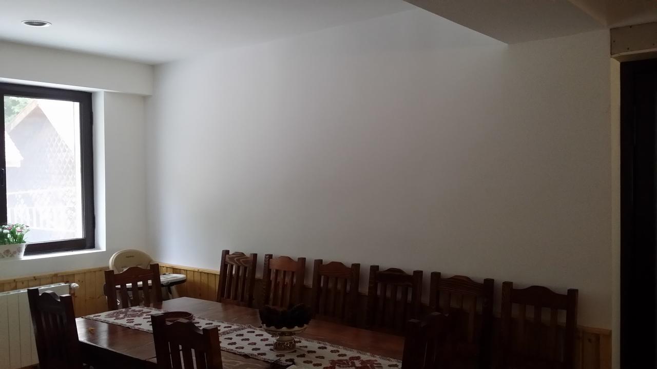 Cabana Barlogul Lupilor Villa Berevoesti Eksteriør bilde